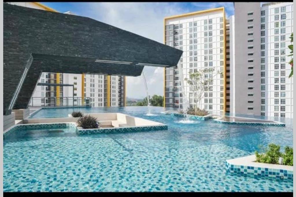 盛婷民宿A S&THOMEZ 2Bedrooms MesaMall WIFI KLIA USIM MIU INTI NU 汝来 外观 照片